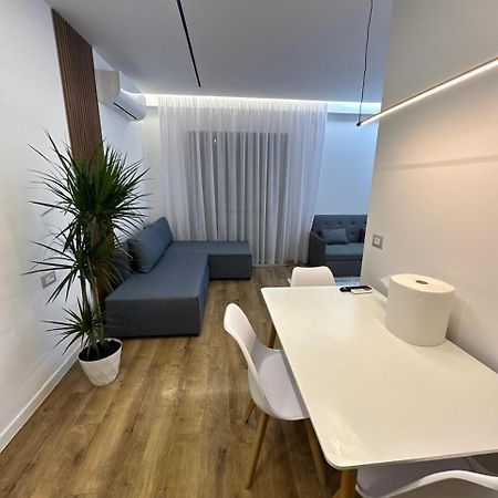 Erinda'S Apartment 地拉那 外观 照片